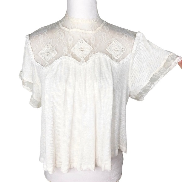 Free People Tops - Free People cream short-sleeve ribbed summer top lace neck, swing silhouette S